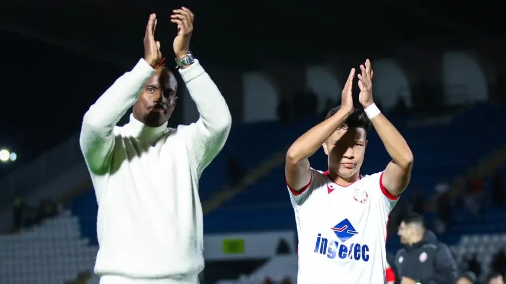 موكوينا تولى تدريب الوداد مطلع الموسم الجاري
